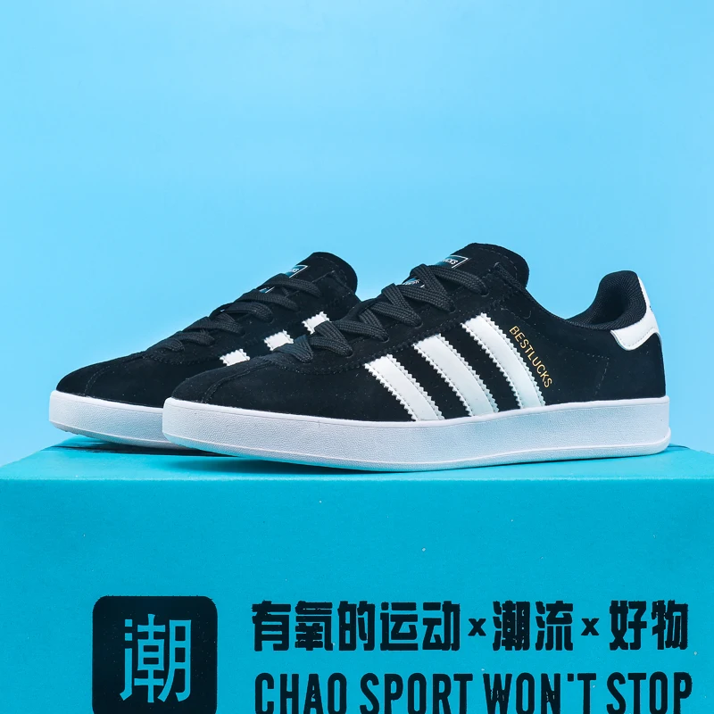 

Новые классические модные универсальные повседневные туфли на плоской подошве с узором головы быка, подходящие для молодежи, которые можно носить в парном стиле.