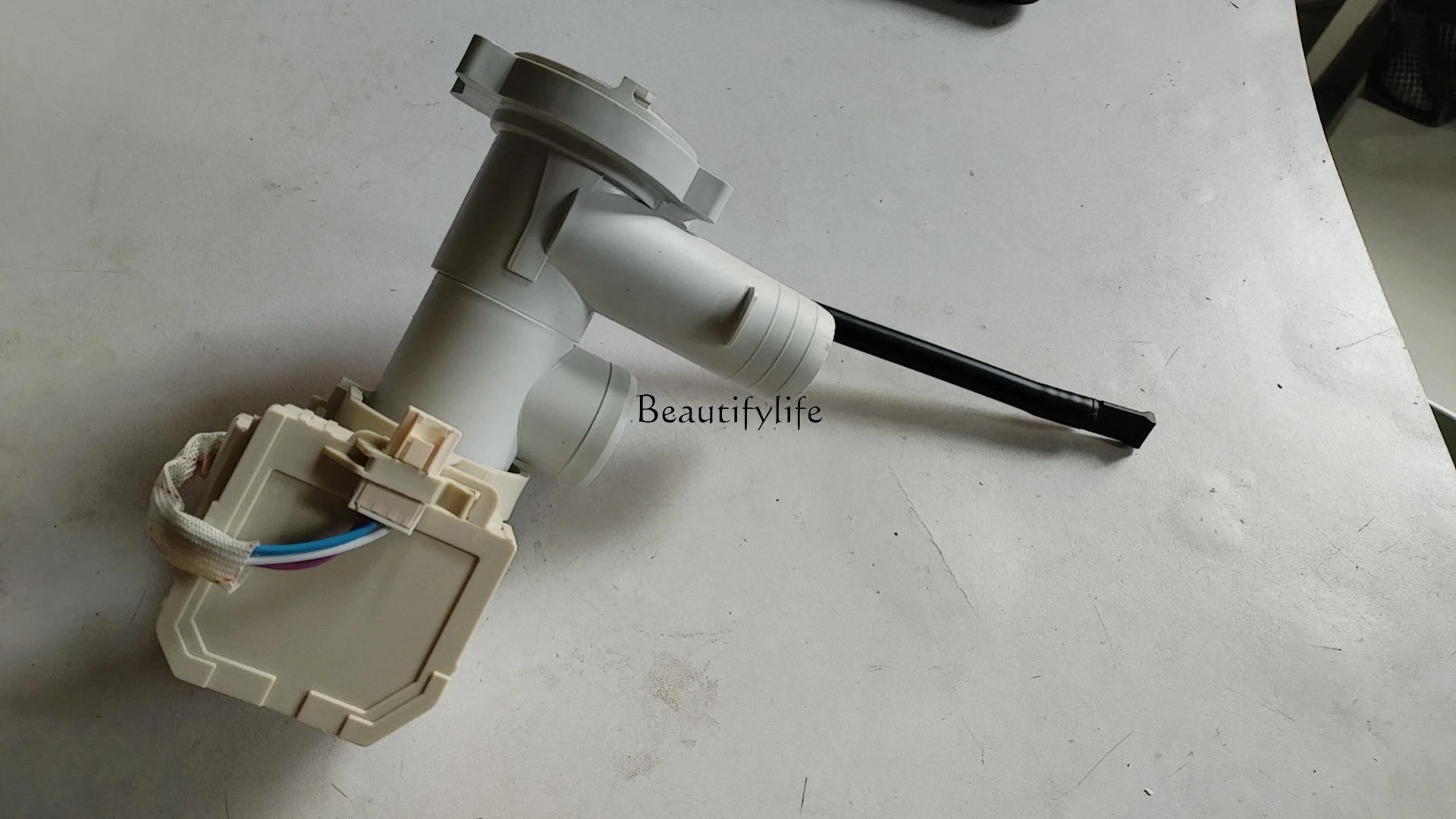 Applicable drum Haier washing machine integrated electric retractor drain valve core 3 lines