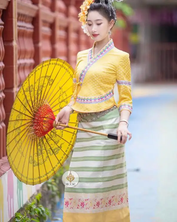 

Thailand Women Dress New Style Yellow Traditional Daily Life Spring Include Tops Skirt