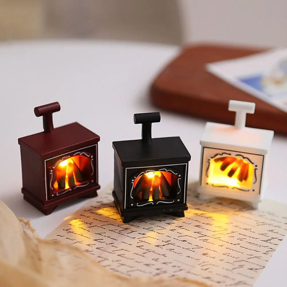 Creative Mini LED Fireplace Lamp Retro Flameless LED Fireplace Model European Style Battery-Operated Glowing Stove Model