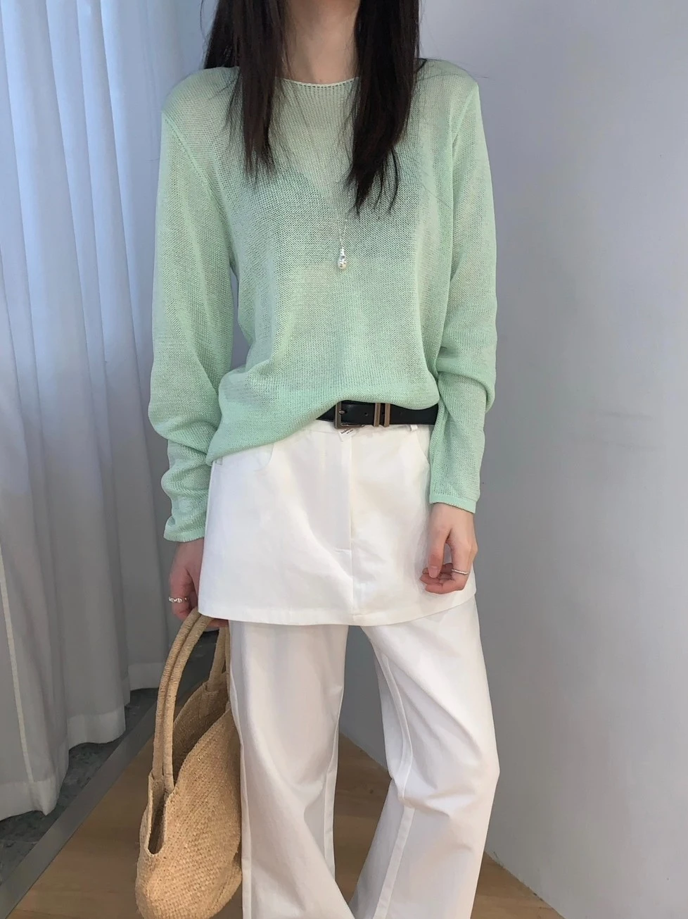 

Комплект из двух предметов Lilian Arunch: вязаный топ с круглым вырезом и жилет-халтер, женский, свободный крой, длинный рукав, цветной