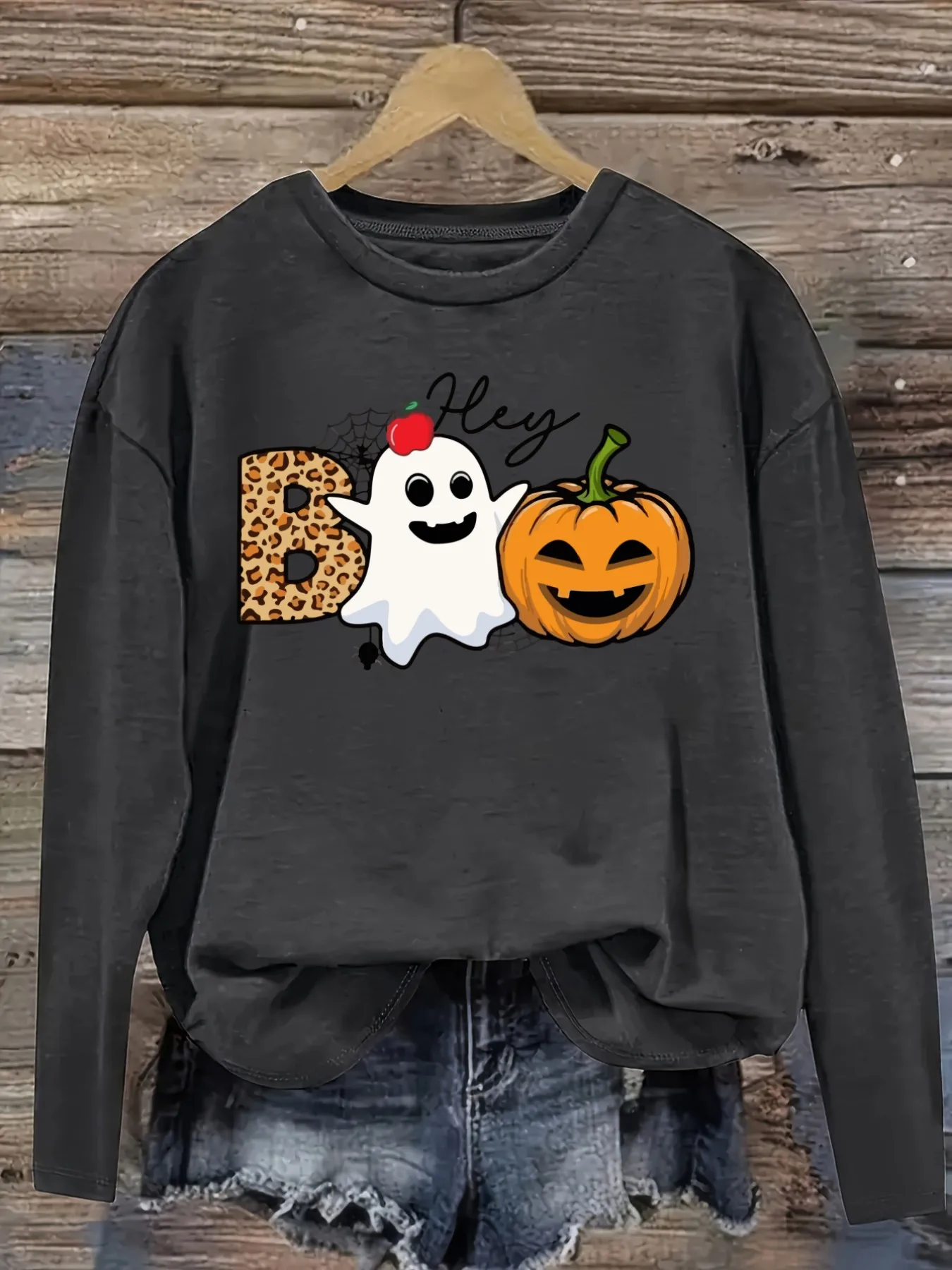 Women's Casual Long Sleeve Crew Neck T-Shirt Hey Boo Ghost Pumpkin Print Design, Round Neck Women's Clothing, Machine Washable, Slightly Elastic, Loose Fit, Spring Autumn Winter Women's T-Shirt, Halloween Costume Outfit