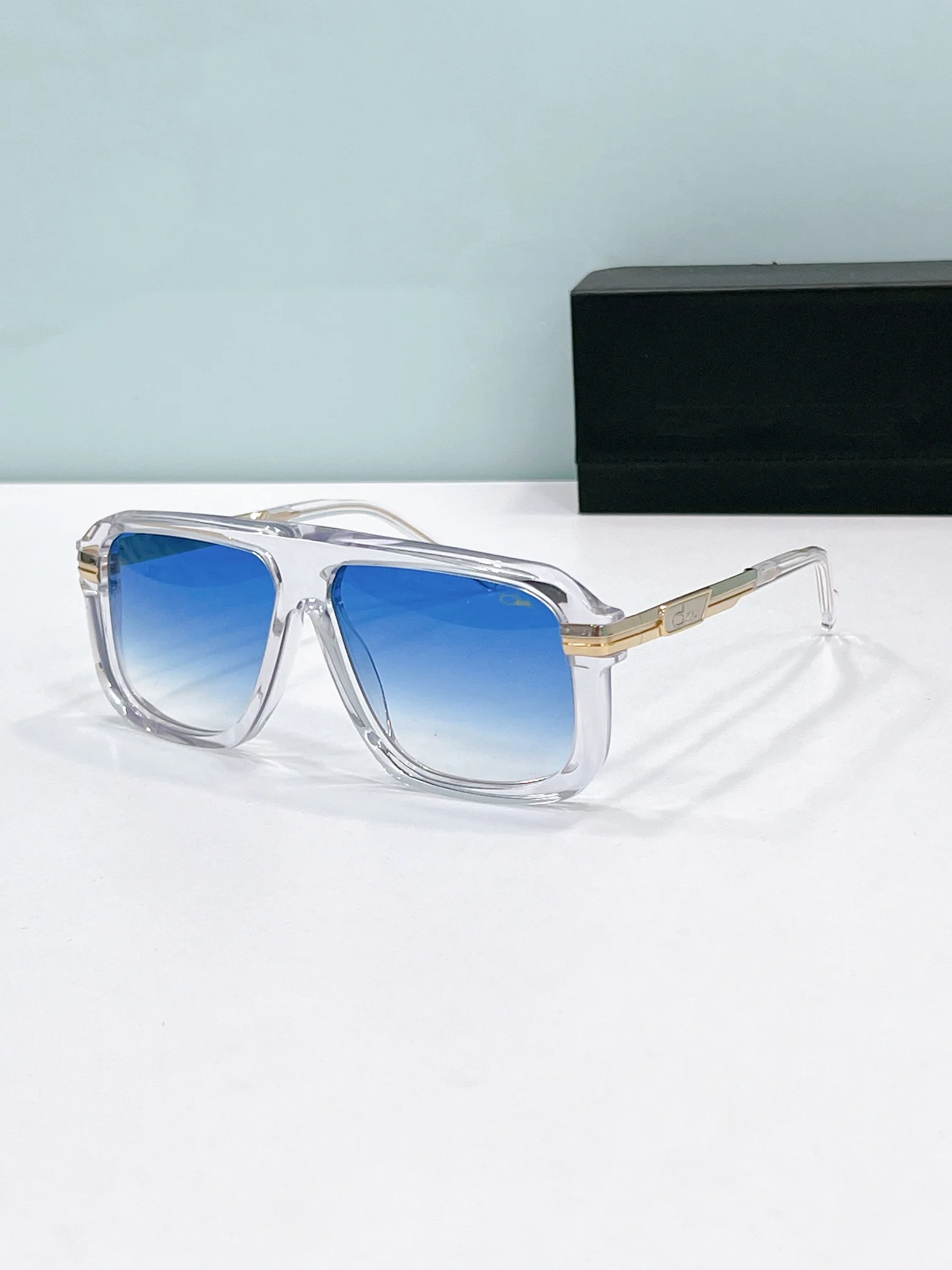 

Authentic ORIGINALCAZAL MOD8050 Gradient Blue Lenses Men Women Sun Glasses Transparent White Acetate Frame Male Couple Eyewear