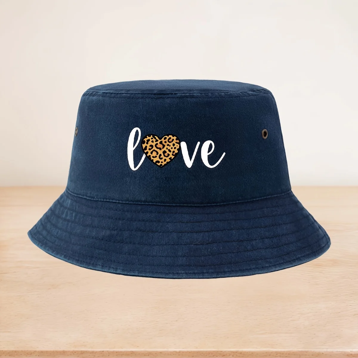 High-Quality Printed Love Leopard Heart Pattern Fisherman Hat Individual Casual Style Casual Hat Comfortable Truck Driver Fisher
