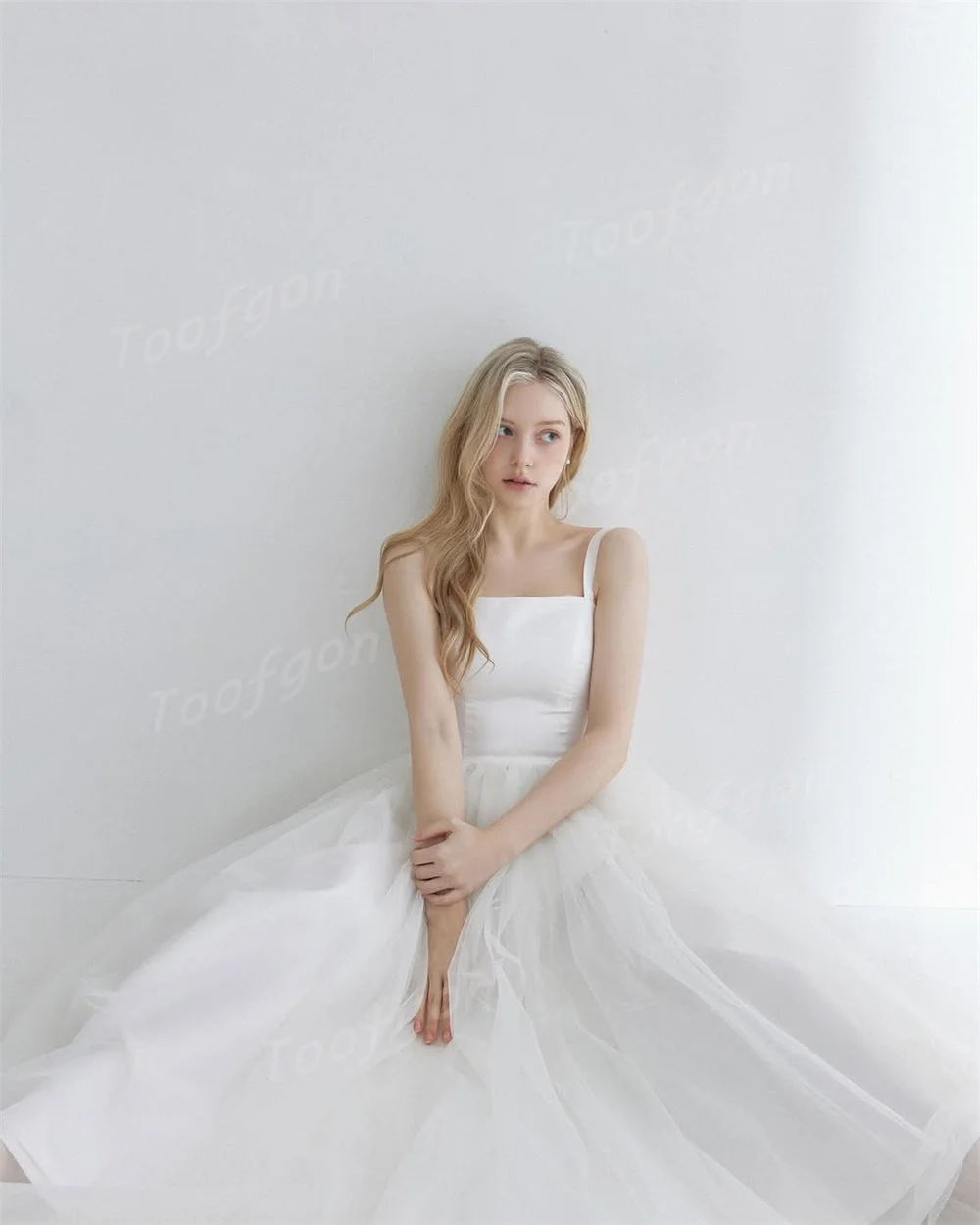 Toofgon بسيط السباغيتي حزام ألف خط فساتين الزفاف الساتان تول بلا أكمام ثوب العروس مخصص مشد عارية الذراعين فستان الزفاف