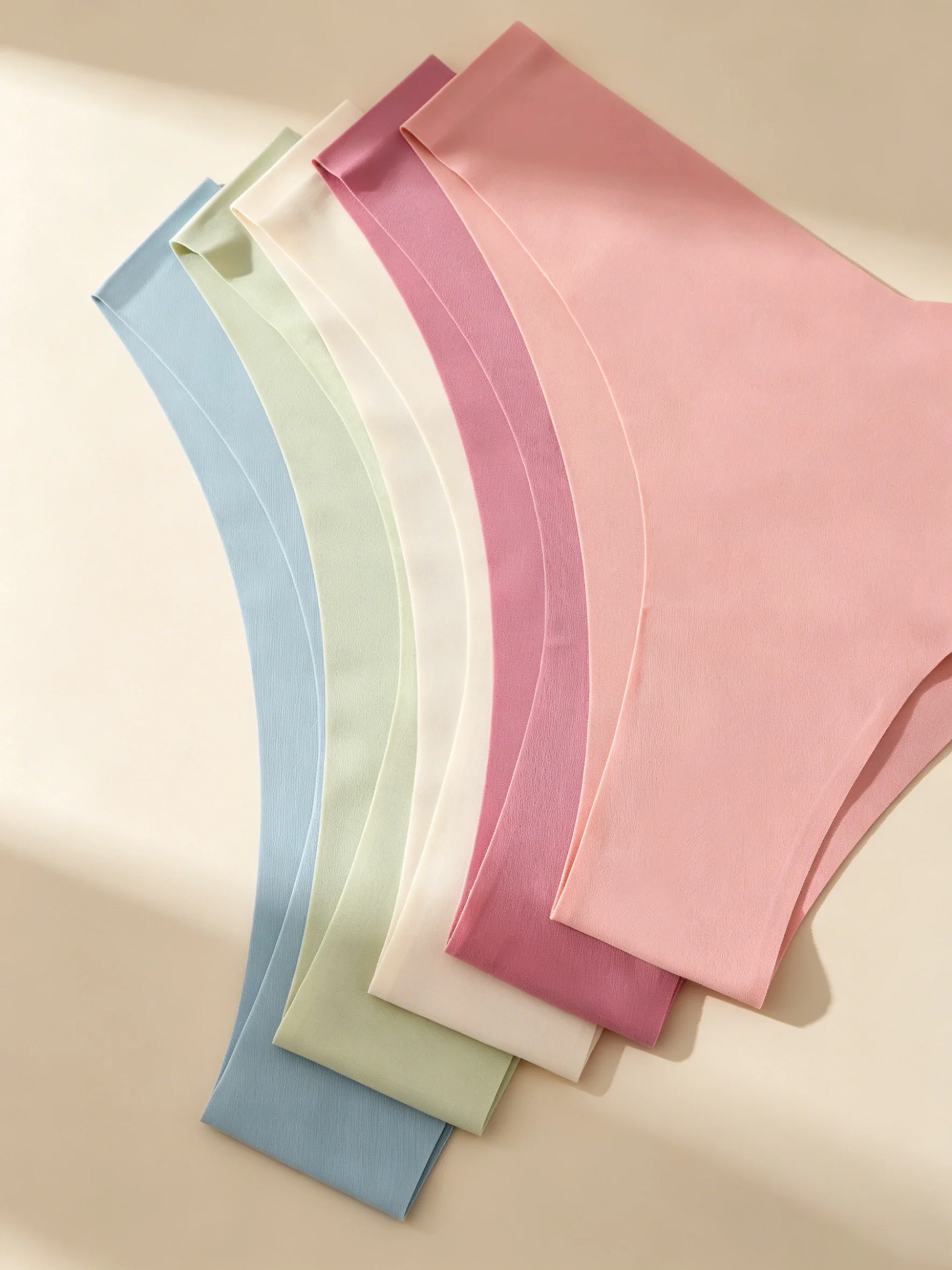 Thumbnail 3 - #28 Best Womens Seamless No-Show Panties to Buy In 2026