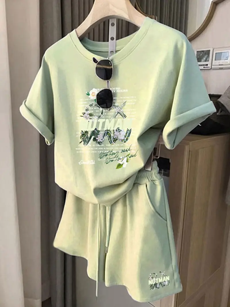 

Casual Sportswear Set Women Summer 2026 Fashionable Loose Print Short Sleeve Shorts Two-Piece Set Comfortable Breathable Poly...