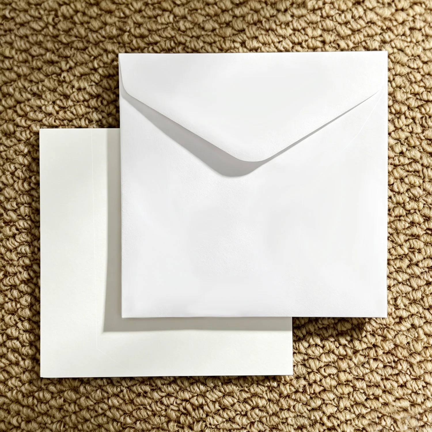 

50 Pcs/25 Sets Of Elegant White Square Self Adhesive Glue Envelopes With Blank Cards V-shaped Lids 16.0 Cm For Invitations