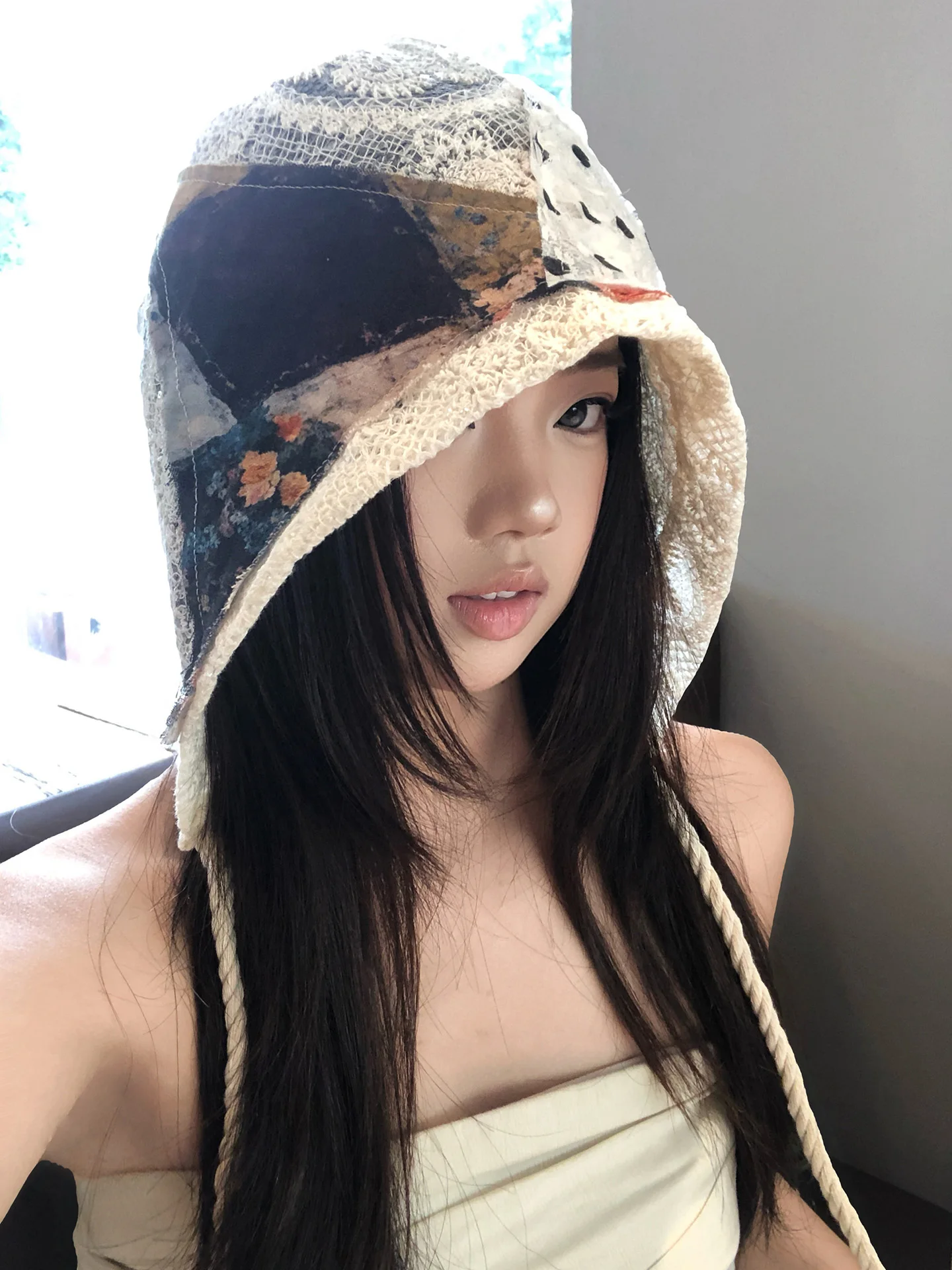Retro Polka Dot Lace Hollow out Tunic Hat Women Spring Summer Thin Unique Versatile Face Slimming Overhead Hats