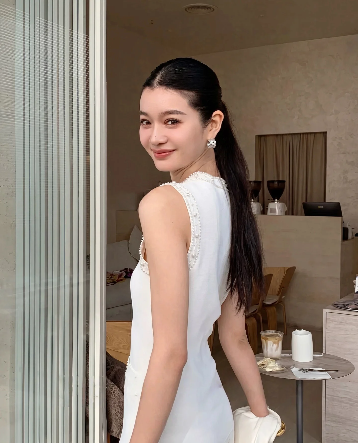 Unique Brushed Silver Color Gourd Earrings for Women Exquisite Niche Light Luxury Versatile High-end Fashion Ear Jewelry