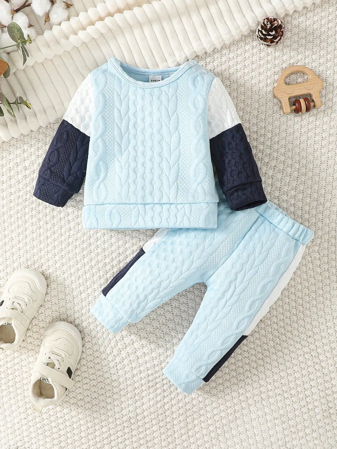 Baby Shoulder Buckles Long Sleeved Thick Textured Silk Cotton White Black Gray Stitching Fashion Baby Set