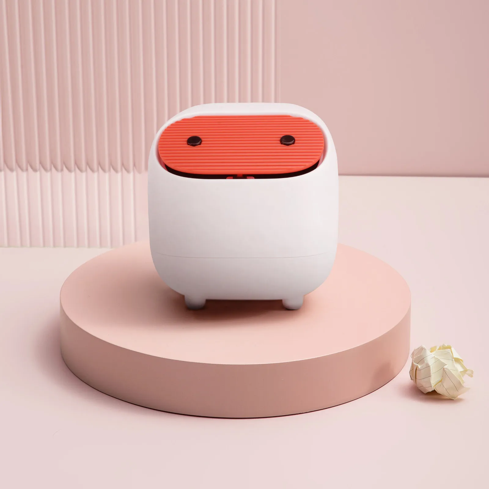 

Настольный контейнер для мусора, 1 шт., мини-мусорное ведро с нажимным механизмом, компактный, экономит место, милый дизайн, тонкая работа, для студентов