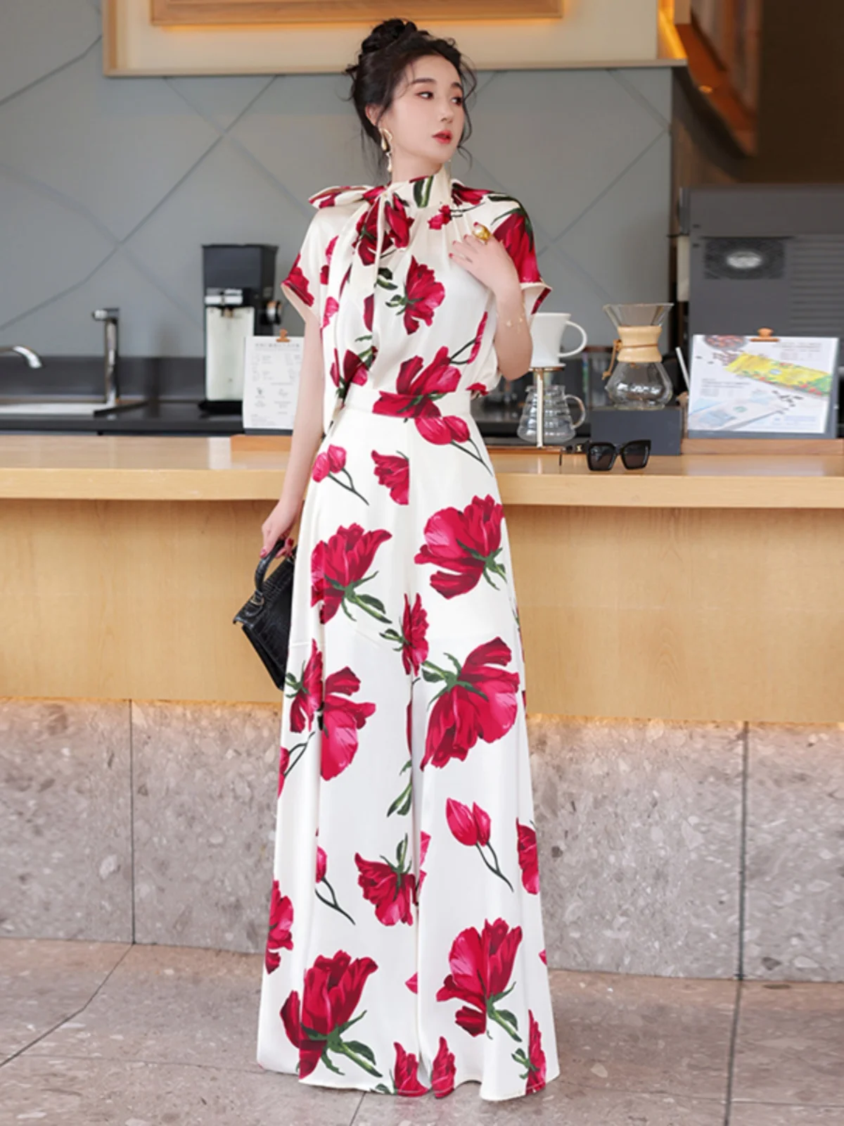 

Летний женский костюм Ele 2025: Комплект из двух предметов с принтом, широкие брюки, высококачественный люксовый костюм для модных дам, полиэстер