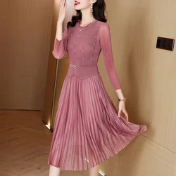 Sanzhai Pleated Dress 2024 Spring New O-Neck Heavy Industry Nail Diamonds Elegance Slimming Waist Length Knee Length Dress