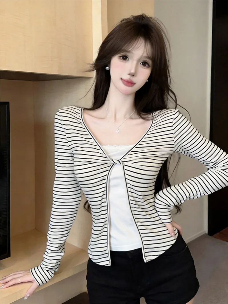 Korean Style Slimming Stripe Layered Long Sleeve V-Neck T-Shirt Women's Autumn Design Twist Knot Faux Two-Piece Top