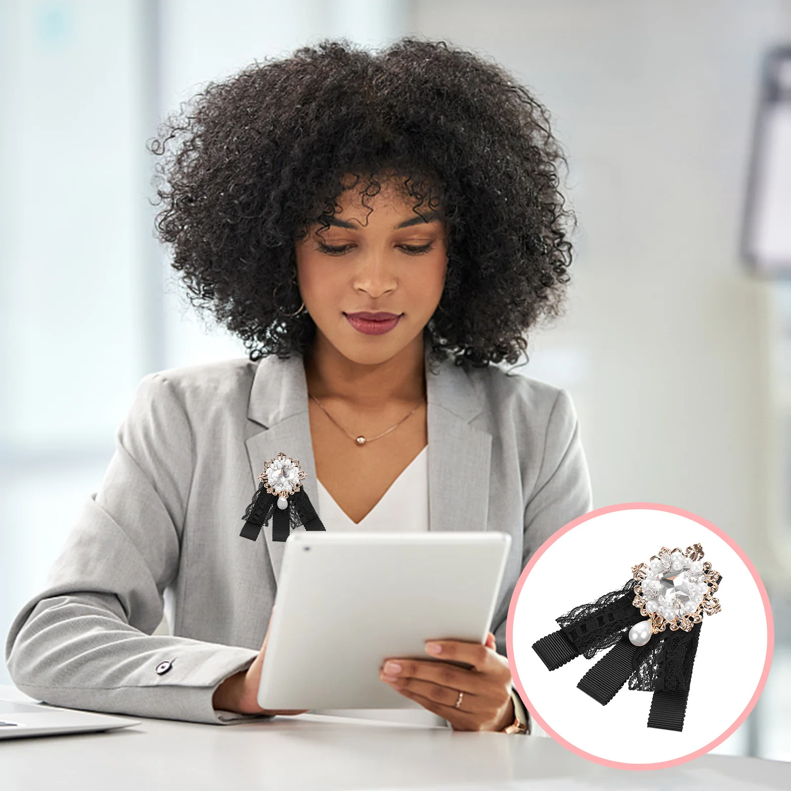 

Retro Bow Tie Elegant Lace Shirt Neck Tie For Women Fashion Clothes Collar Accessories Pre-Tied Cravat Sweet Uniform Decor