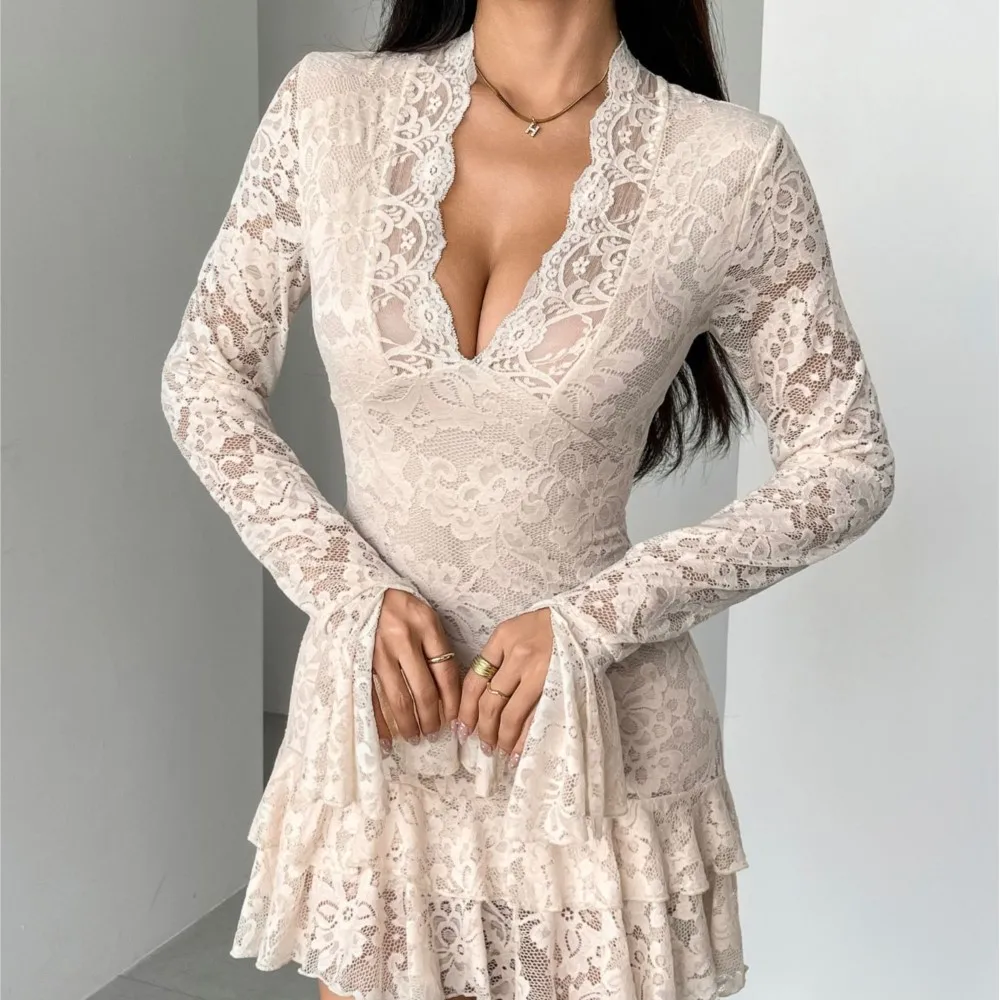 

Elegant Fashionable Mini Dress New Summer Solid Color Slim Fit Commuting Style Elegant Lace V-neck Double Layer Ruffle Dresses