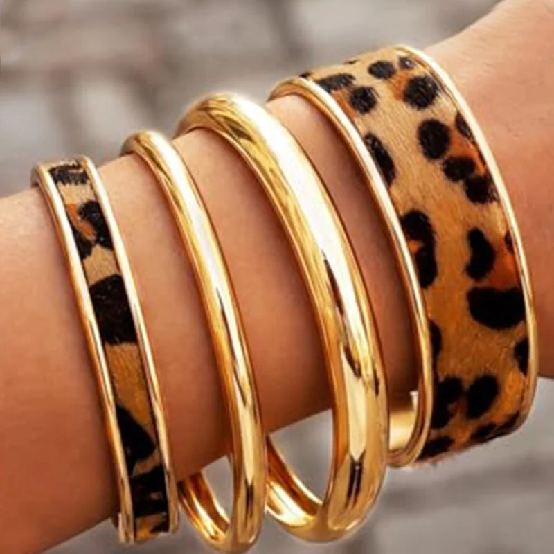 Leopard Print Bangle Bracelet Set Women Gold Cuff Bracelets 4 Pcs Stackable Fashion Jewelry Party Wedding Christmas Gift