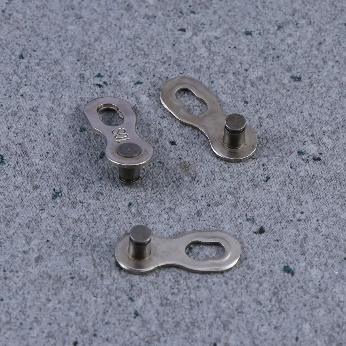 

3Pairs Bike Chain Connectors Silver Stainless Steel Compatible with 10 Speed Chains No Tools Needed Link for Bike