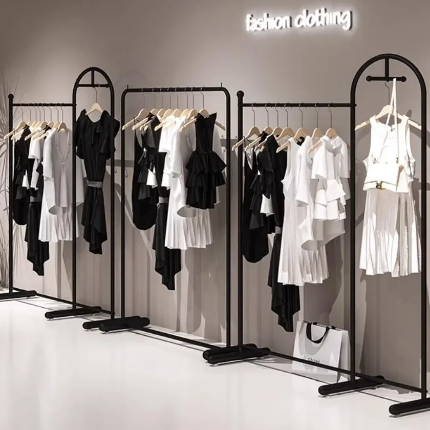 Floor-to-ceiling hanger clothing store special simple combination