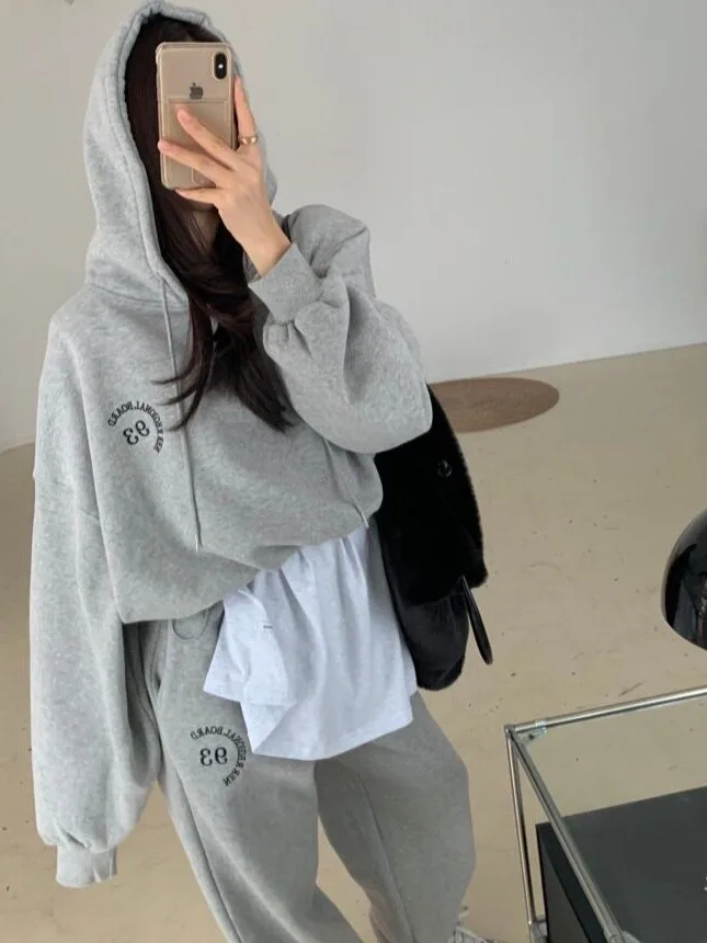 Korean Style Casual Sports Fleece Lined Hoodie Sweatpants 2 Piece Set Unisex Winter Fashion Comfortable Cotton Tracksuit