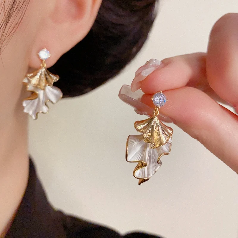 

Earrings woman 2025 trend White enamel Skirt design golden women's Jewelry