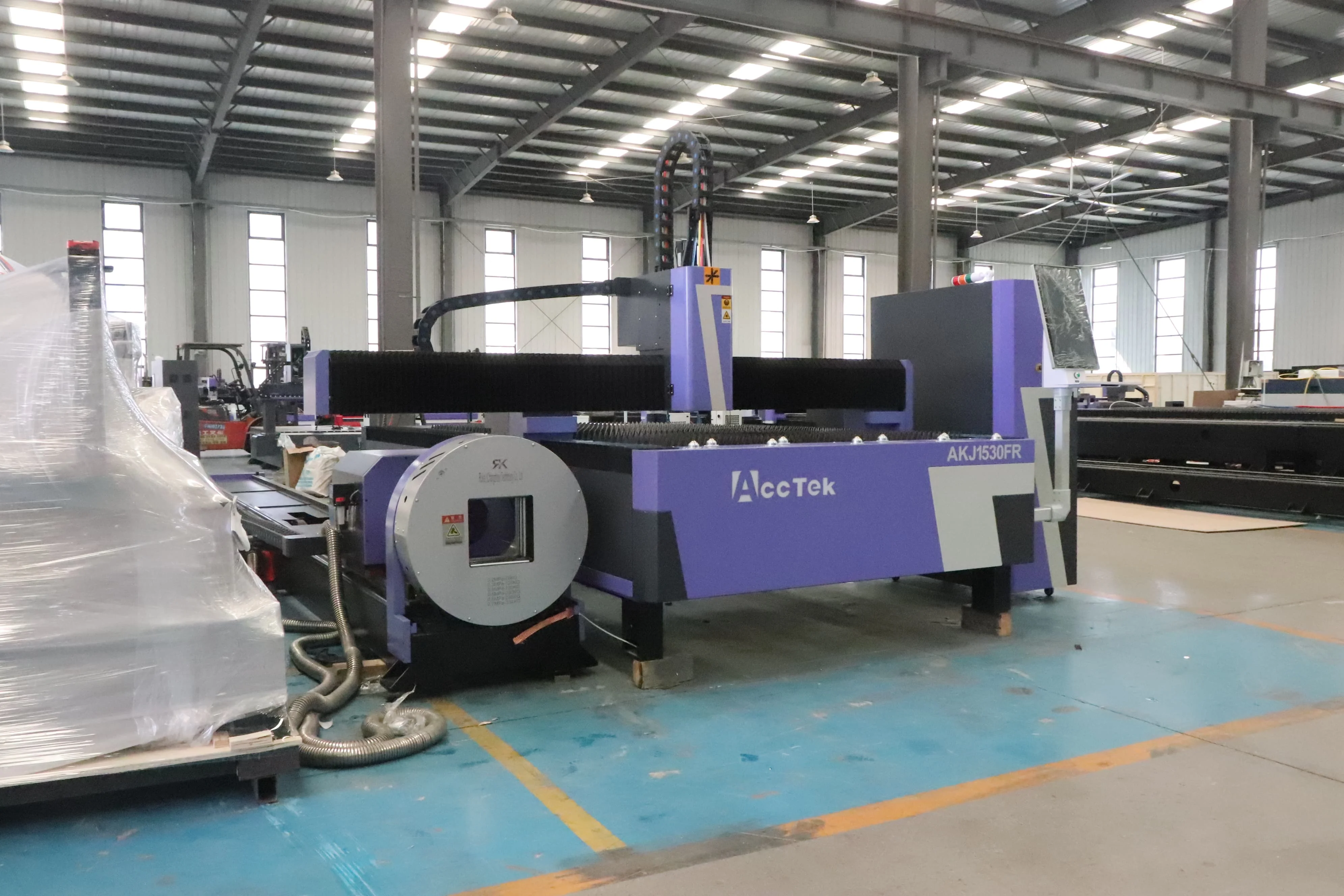 3015 CNC Fiber Laser Cutting Machine 1500W-6000W Automatic High-Accuracy Metal Sheet Tube Cutter Water Cooled Gantry Equipment