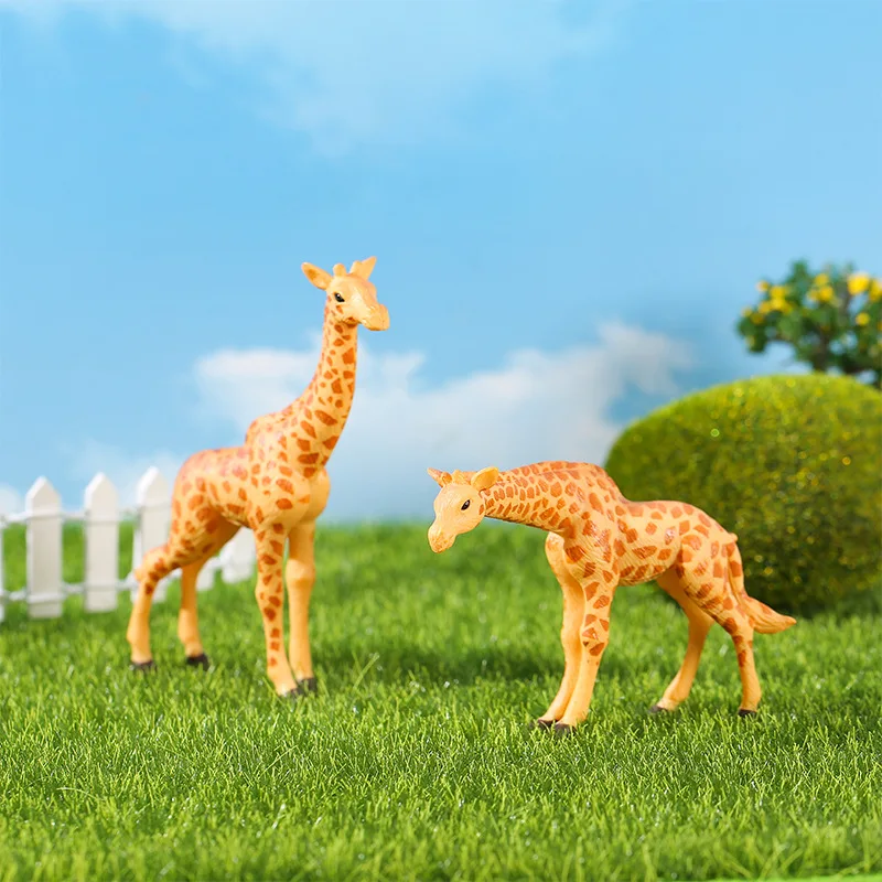 Creative giraffe, micro landscape succulent, animal deer Resin Fairy Garden Terrarium Decor Figurine Cute Gift Home