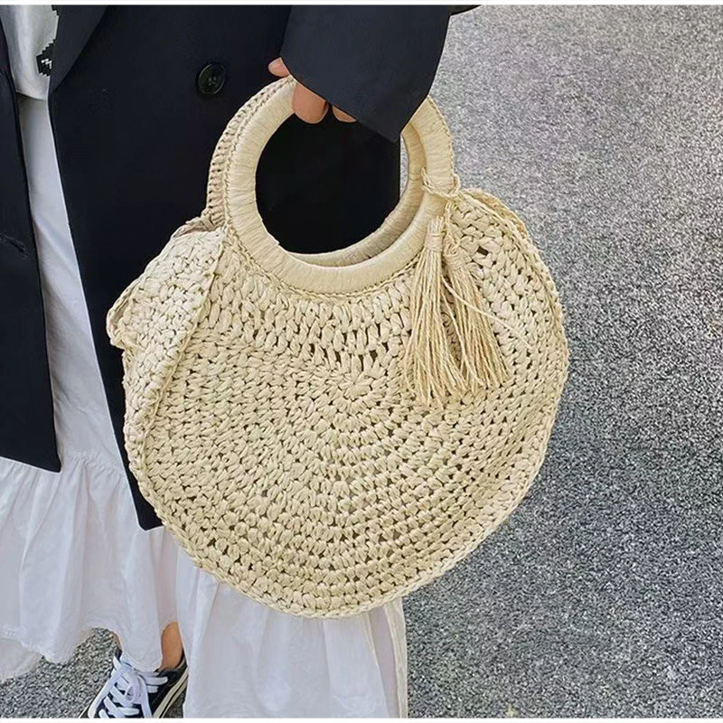 

Stylish Round Straw Tote Bag Bohemian Style Tassel Shoulder Bag Large Capacity Travel Shoulder Beach Bag Casual Women Woven Bag
