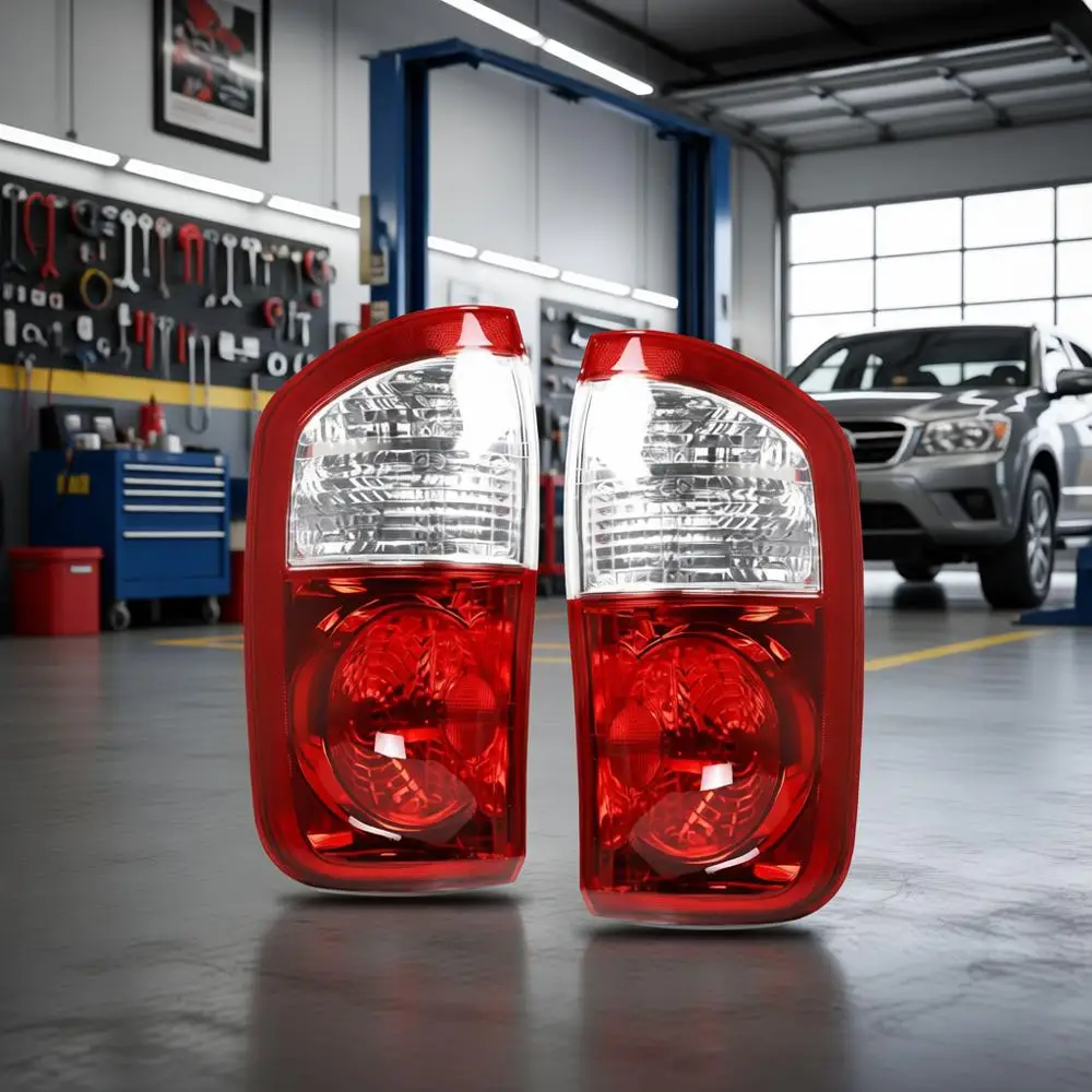 

Tail Light Pair for 2004-2006 Rear Light, Driver and Passenger Side, Replace TO2800153, 815600C040, TO2801153, 815500C040