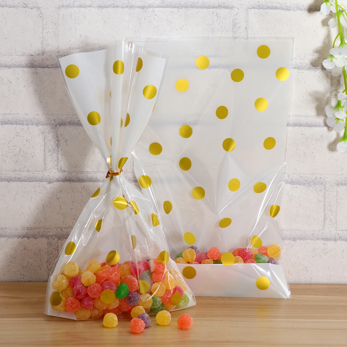 

100pcs Gift Luxury Gold Foil Dot Pattern Decorative Party Favor Bags Shopping Merchandise Bags For Women