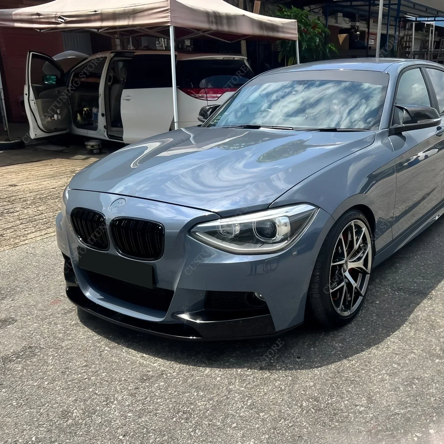 ملمع نمط ماكستون المصد الأمامي الأسود ، جناح الشفاه ، موزع موزع لبي إم دبليو F20 ، F21 ، M135i ، M سبورت ،----، أطقم الجسم قبل LCI