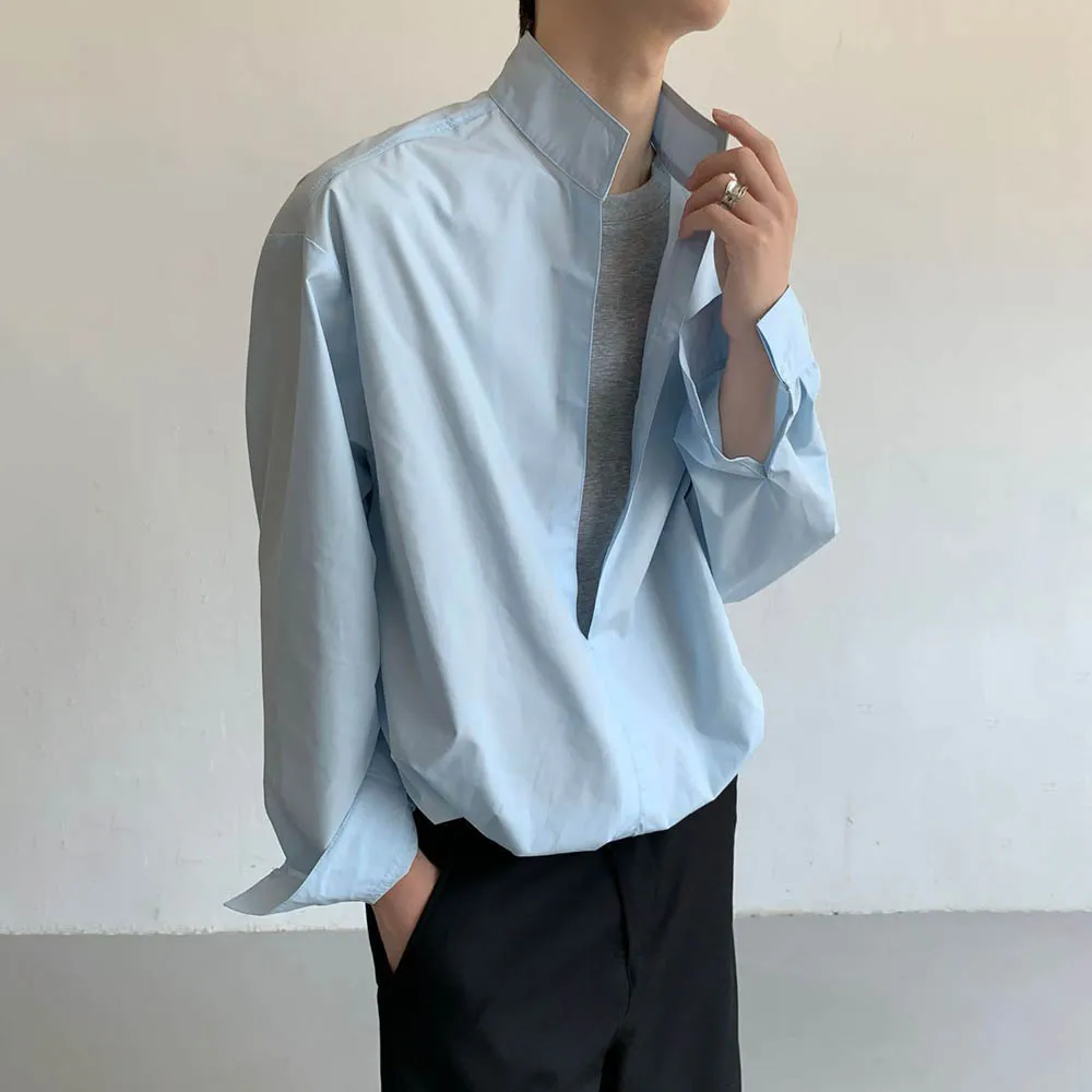 

Осенняя новая мужская однотонная рубашка с длинными рукавами в американском стиле ретро, модные тенденции для отдыха, свободные простые мужские топы на улице, 2025 г.