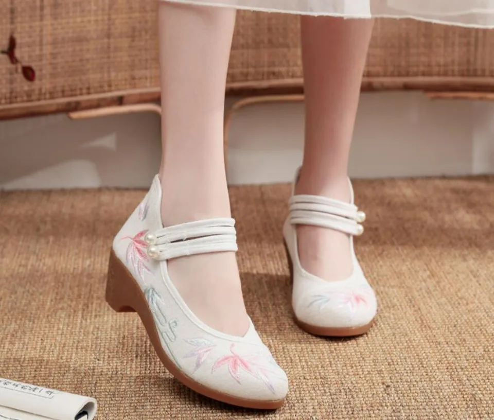 Women Ankle Button Strap Pumps Ethnic Embroidery Mary Jane Dress Shoes Mid Heel Cotton Fabric Espadrilles Vintage Sandals