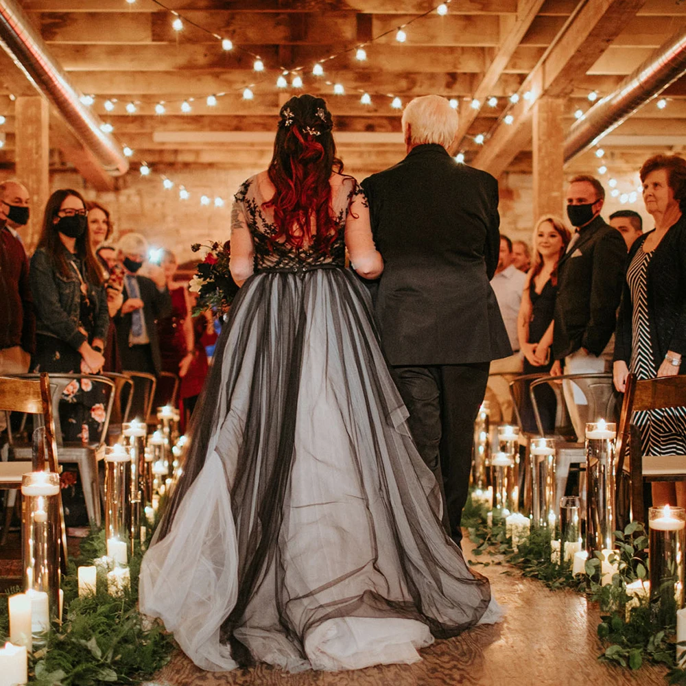 Puffy Black Wedding Dress Customized Blue Tulle Country Historic Long Sleeves V Neck Appliqued Backless Gothic Bridal Gowns