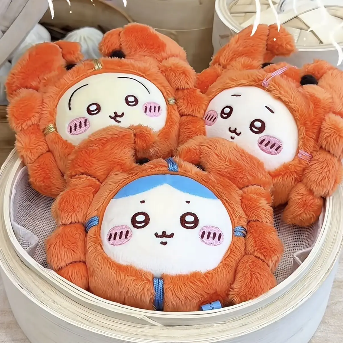 

Chiikawa Crab Plush Keychain Japanese Anime Crab Costume Doll Soft Fluffy Bag Charm Pendant Collectible Anime Gift for Fans