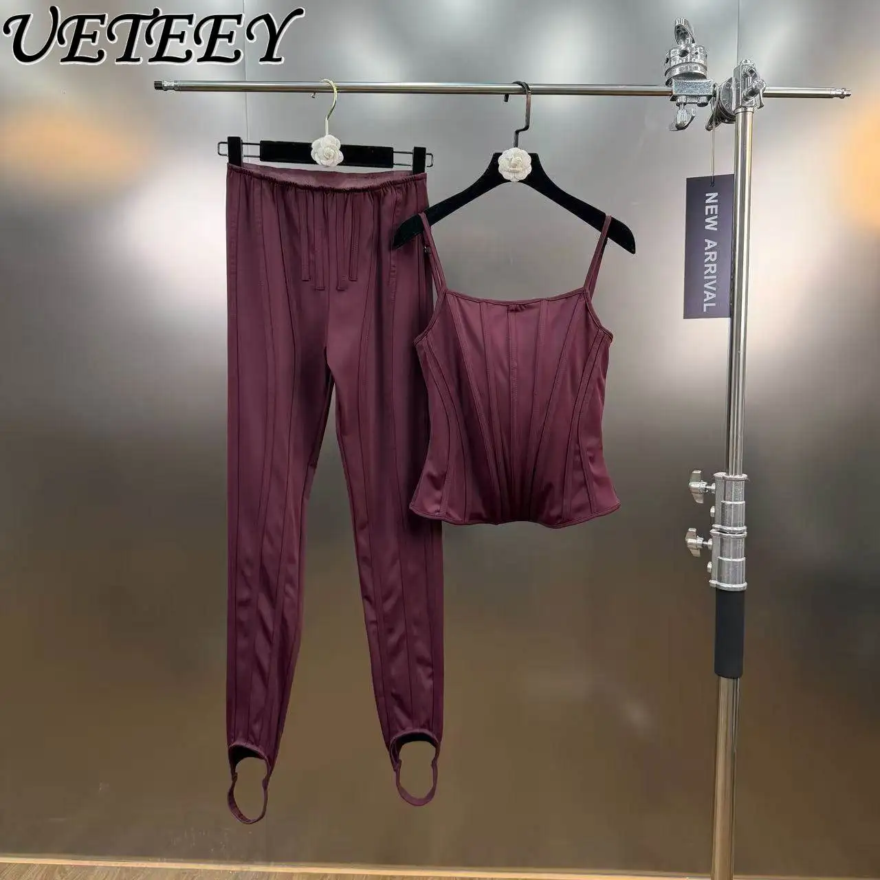 

2026 Spring Fishbone High Waist Slimming Camisole Crop Top and Footed Leggings Design Slim Fit Inner Wear Two Piece Set