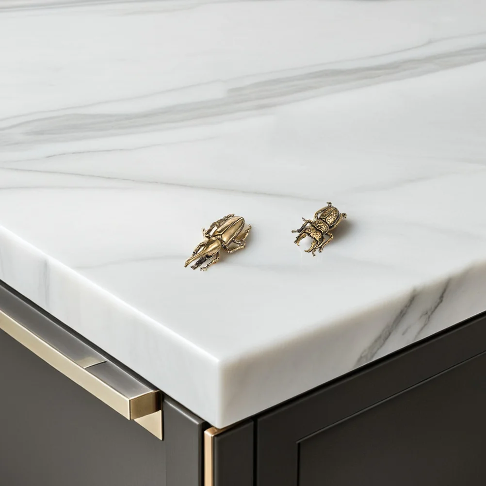 

4Pcs Retro Metal Insect Decor: Handcrafted Brass Bees and Beetles for Bookshelf Living Room Decoration Vintage Animal Ornament