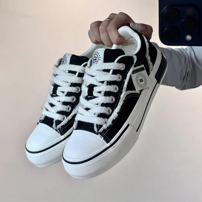 Hot Sale Men Sneakers Fashion Solid Colour Breathable Casual Shoes Male Comfortable Trend Running Footwear Outdoor Trendy Street