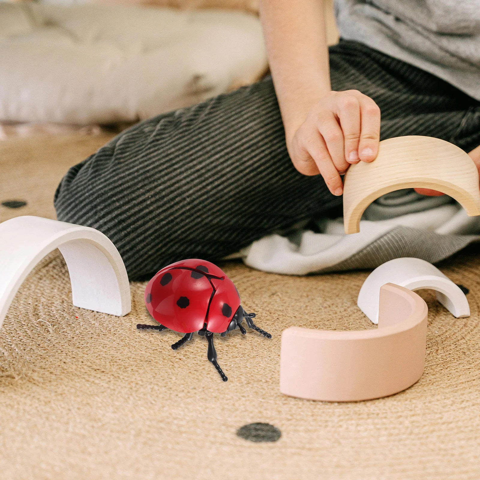 4-delig speelgoed opwindbare kever uurwerk lieveheersbeestje de ketting grappig model insect kruipend nep kind