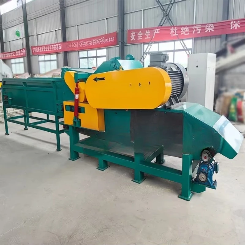 Industrial High Efficient Mobile Wood Crusher Chipper Machine / Forestry Machinery Wood Chipper for Sale