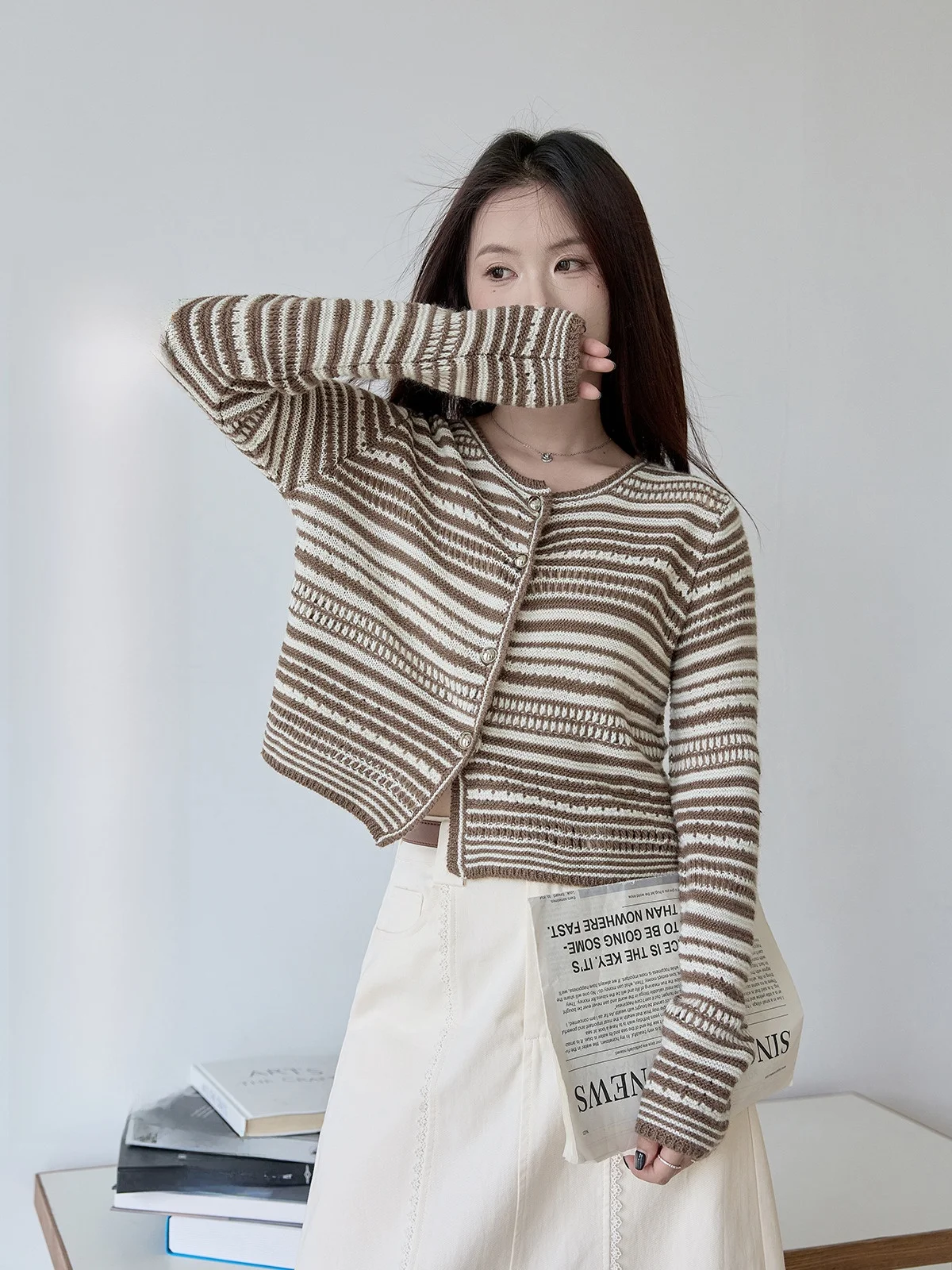 

HuiXi Осенний винтажный полосатый трикотаж, женский круглый свитер Ne, универсальный длинный светящийся моющийся температурный кардиган