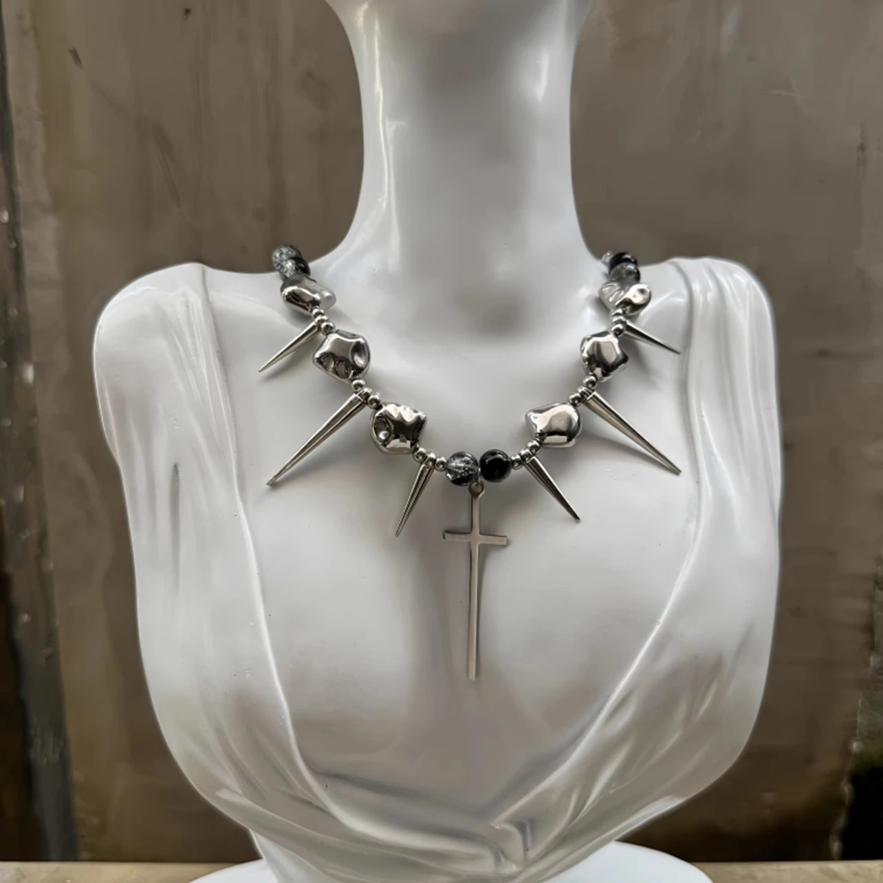 

Cross Punk Metal Necklace Y2k Rivet High Sense Irregular Subculture Accessories Men and Women