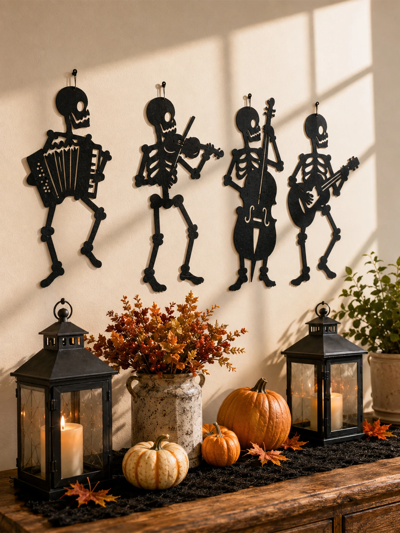 Halloween Gothic Felt Wall Decor Coffin Bat Raven Rose Heart&Skeleton Hanging Sign Spooky Home Front Door Indoor Party Ornament
