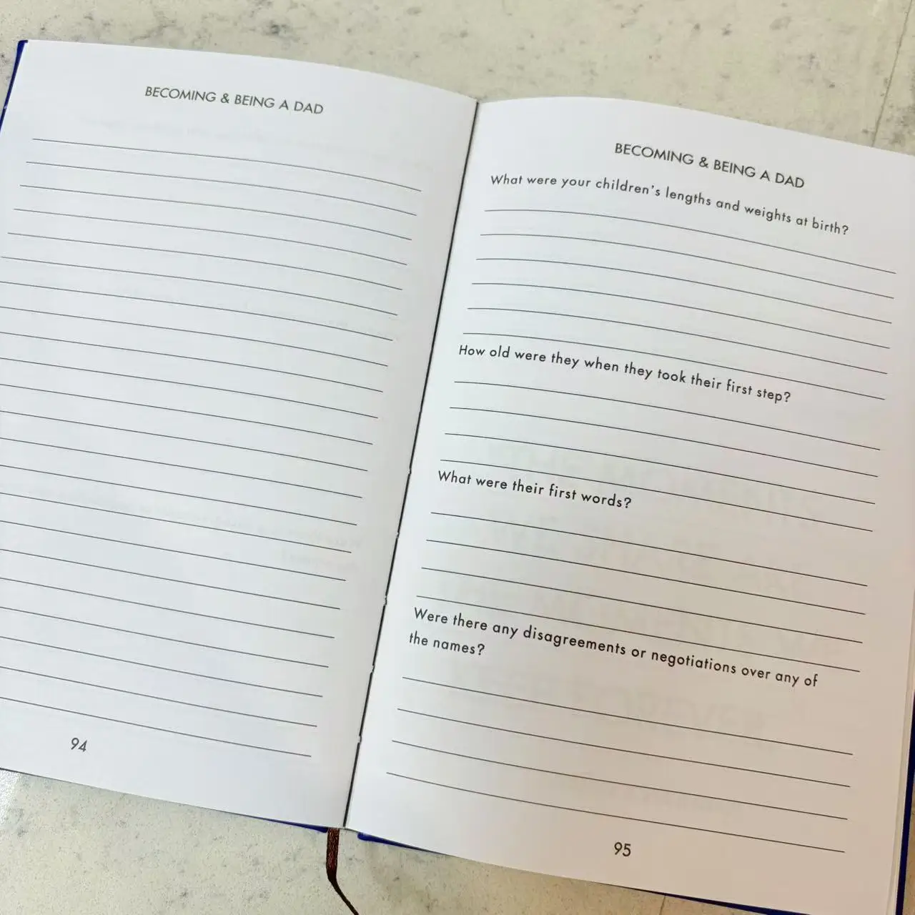 Mom and Dad, I would like to hear you tell your stories: A diary book guided by you, used to share their lives and their love.