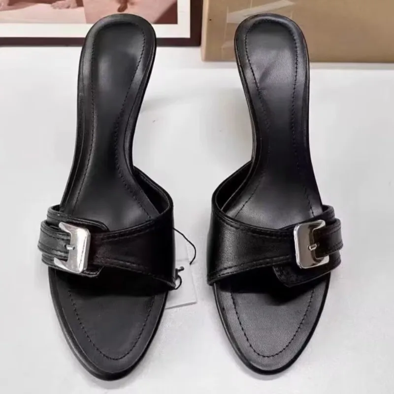 Chaussures d'été pour femmes, marque de mode, boucle, bout ouvert, talons Muller, sandales de tempérament, pantoufles d'extérieur, 2025