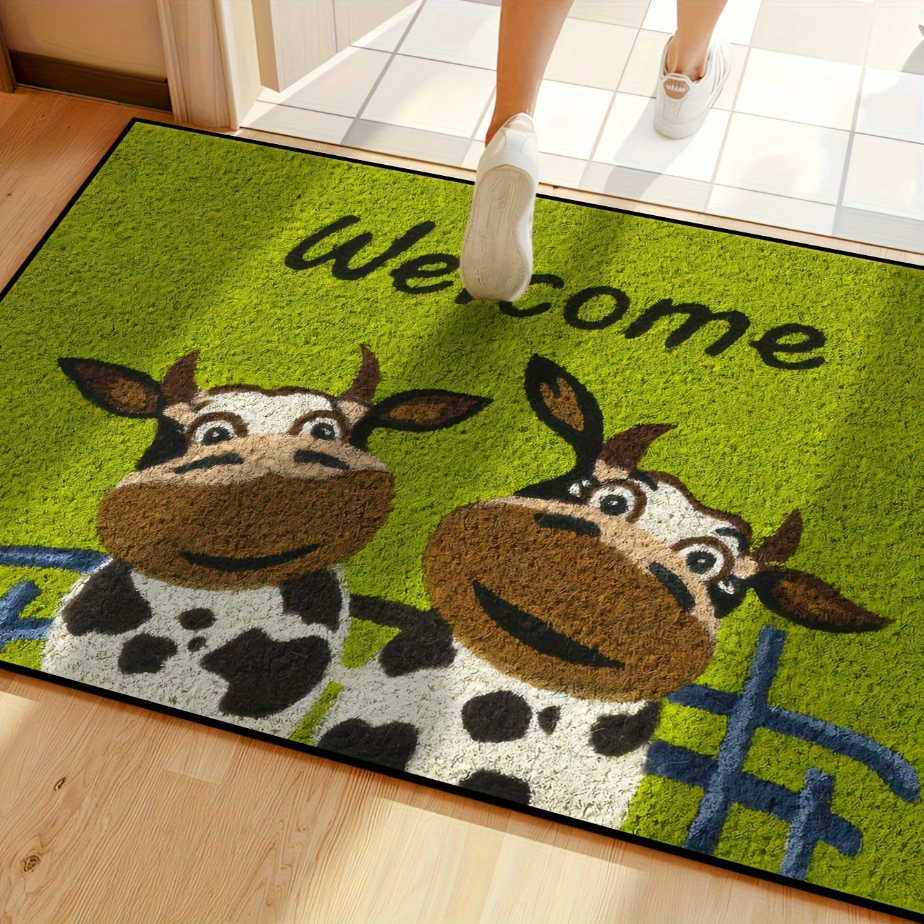 VIKAMA Small Chrysanthemum Carpet Cow Green Doormat Welcome Mat Outdoor Carpet Rug For Bedroom Living Room Carpet Washable Home view 3