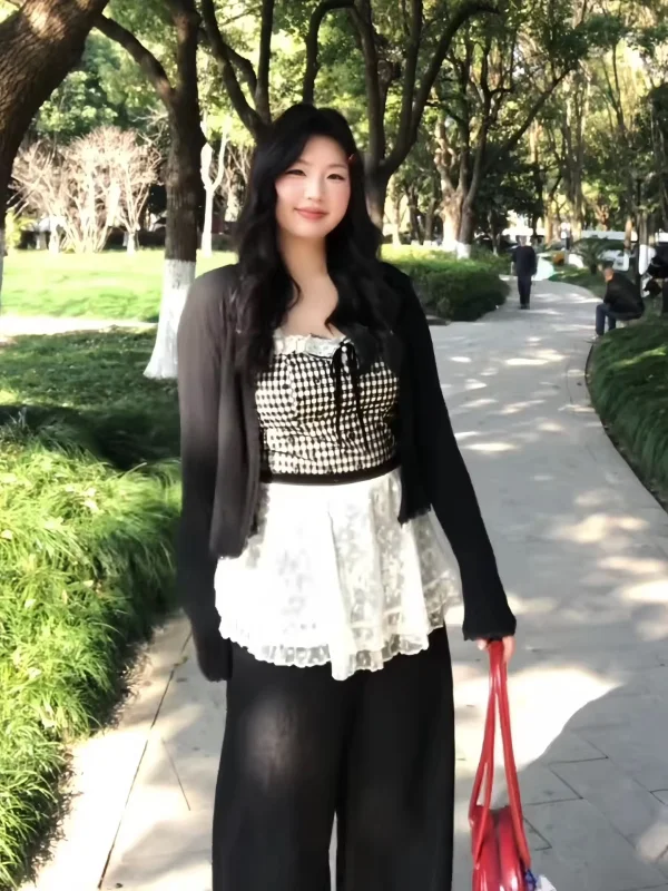 

Комплект из двух предметов: кардиган с длинными рукавами и топ на бретельках в клетку с кружевными вставками, свободный крой, повседневный стиль, для офиса, большие размеры