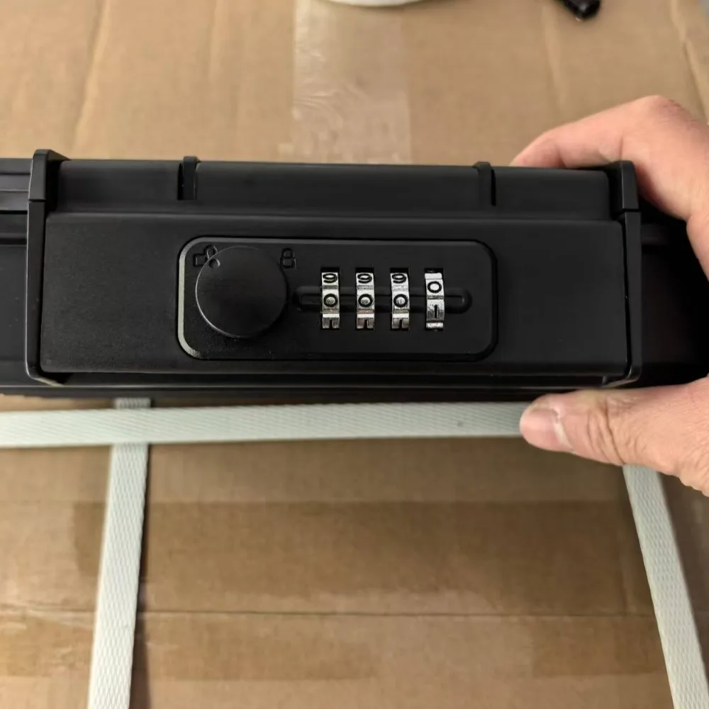 Waterproof Beach Safe Box 4-digit Password Detachable Phone Lock Box Compact Portable Storage Box For Outdoor Travel Camp