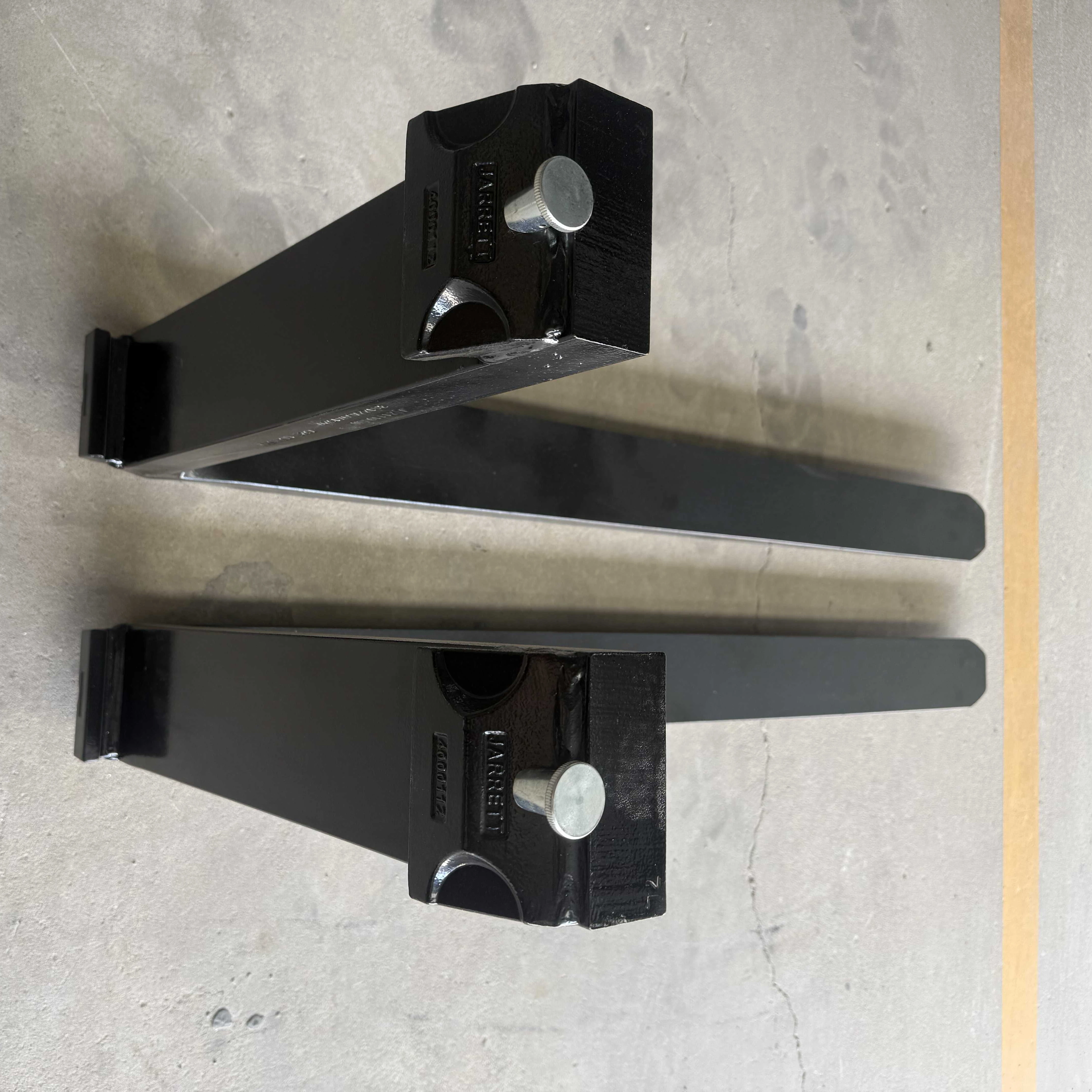 New Guaranteed Quality Forklift with Long Fork (1370mm Length) and Pin Type Forks Model 2A-100*35*1370 1 Year Warranty